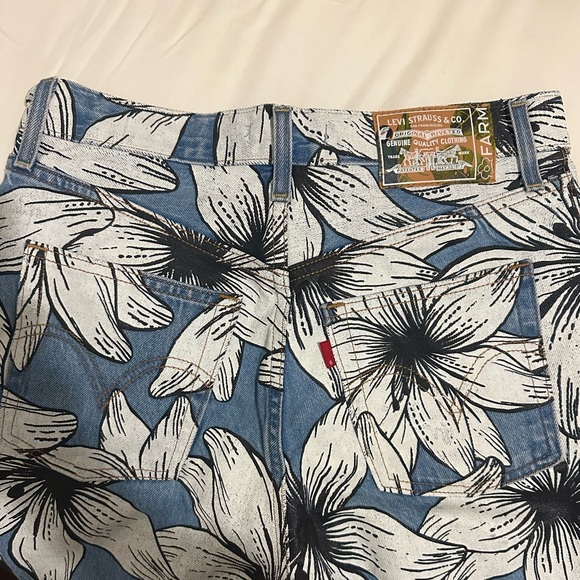 Levi X Farm Rio Ribcage Jeans - Picture 5 of 5